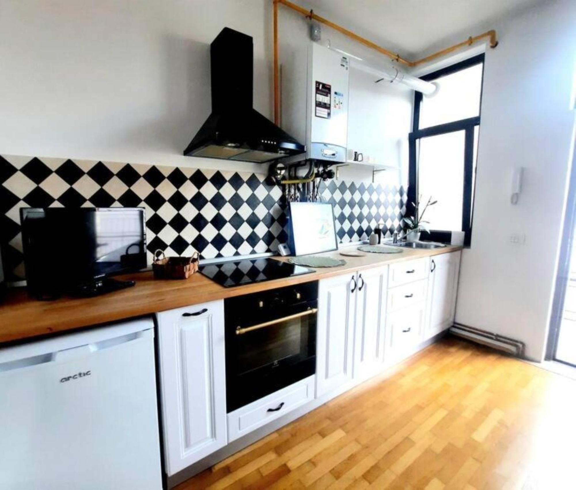 One Bedroom By The Park Old Town Belle Vue ティミショアラ エクステリア 写真
