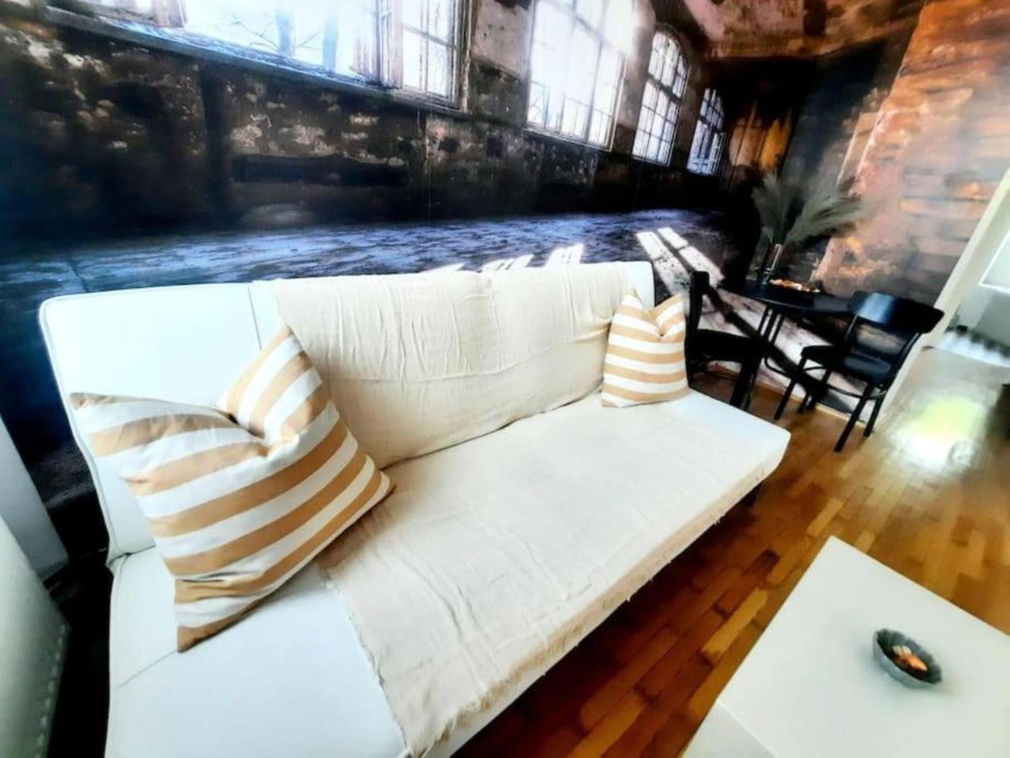 One Bedroom By The Park Old Town Belle Vue ティミショアラ エクステリア 写真