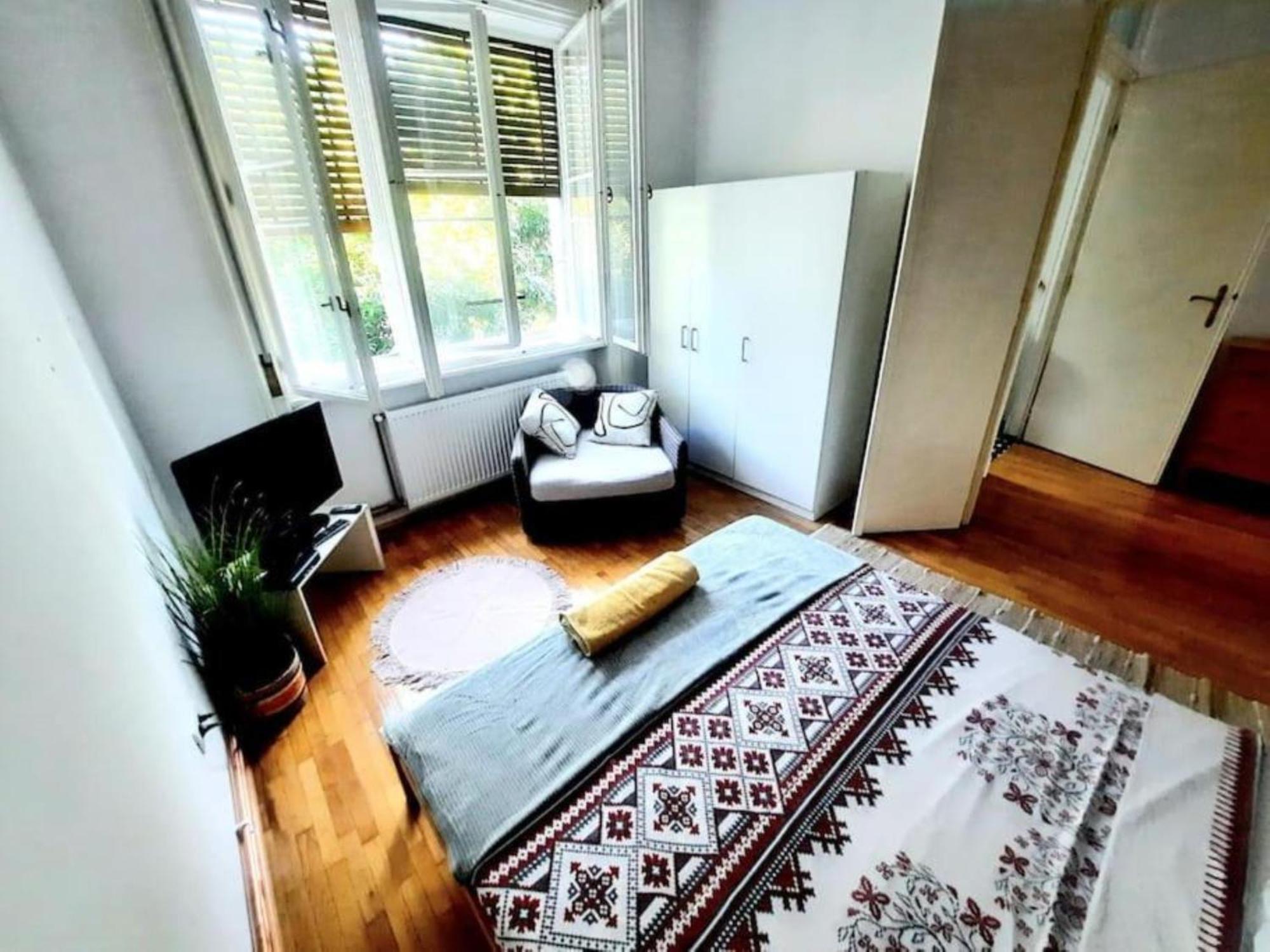 One Bedroom By The Park Old Town Belle Vue ティミショアラ エクステリア 写真