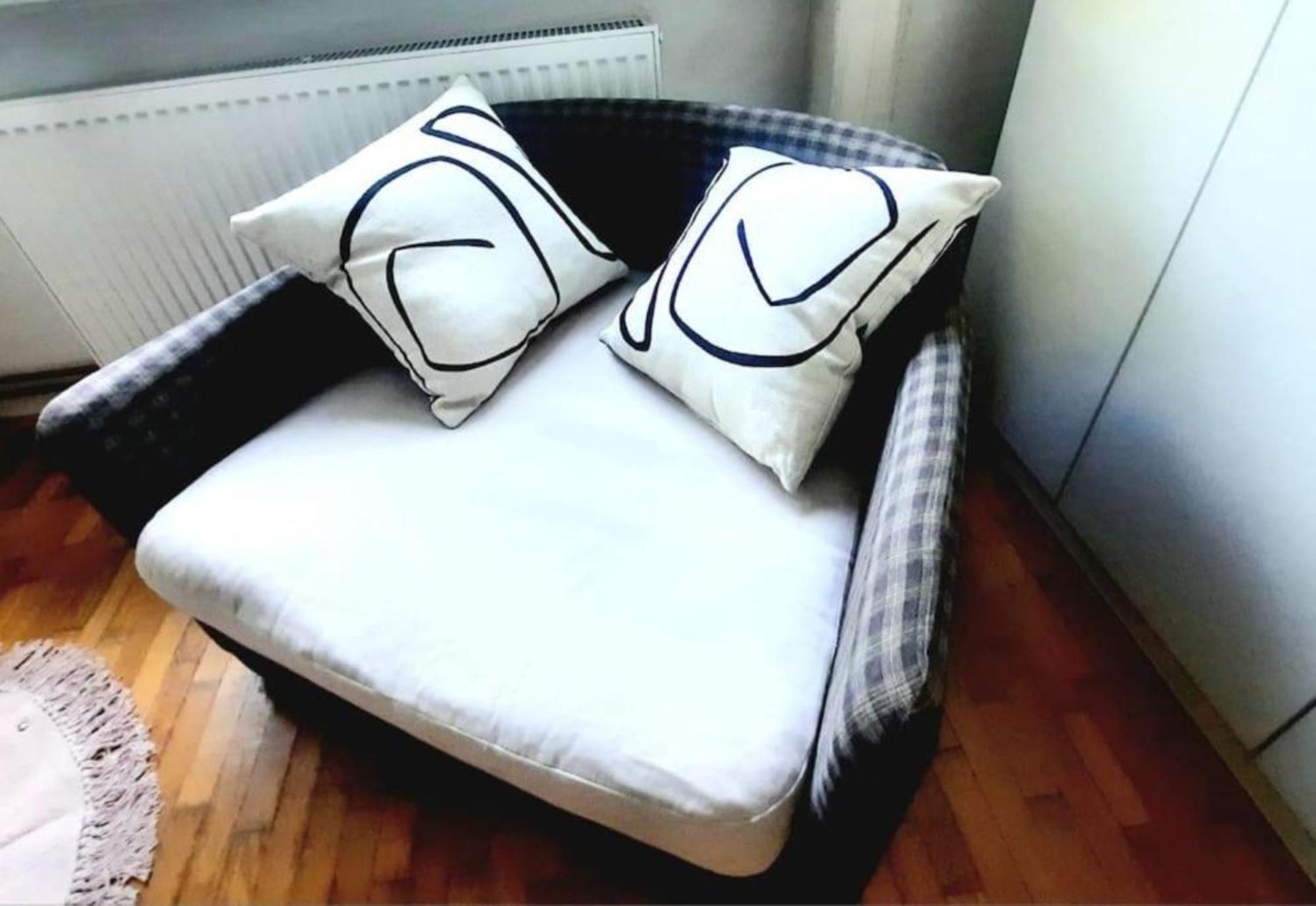 One Bedroom By The Park Old Town Belle Vue ティミショアラ エクステリア 写真